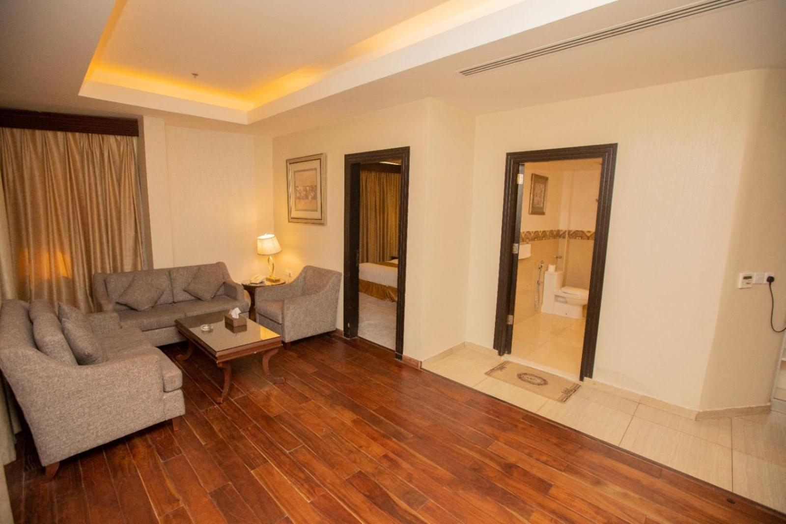 Sanam Hotel Suites - Riyadh Riade Exterior foto